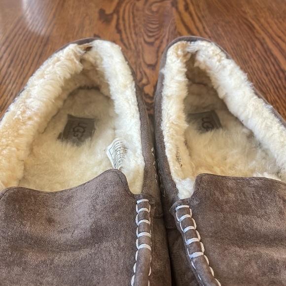 Ugg Ansley moccasin Slipper chocolate brown women’s size 10 sheepskin and suede - Picture 9 of 15